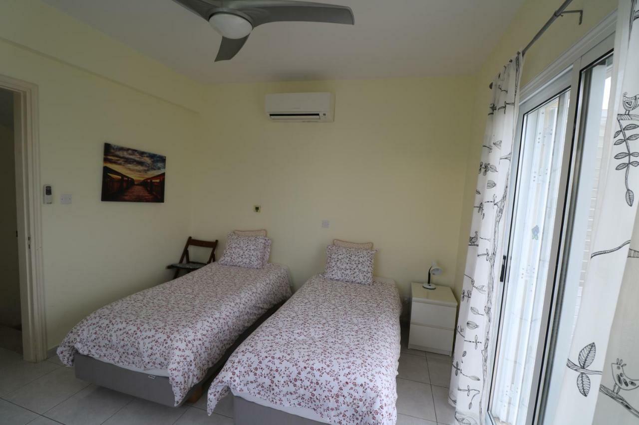 The Paradise Townhouses By Taimoura Paphos Ngoại thất bức ảnh