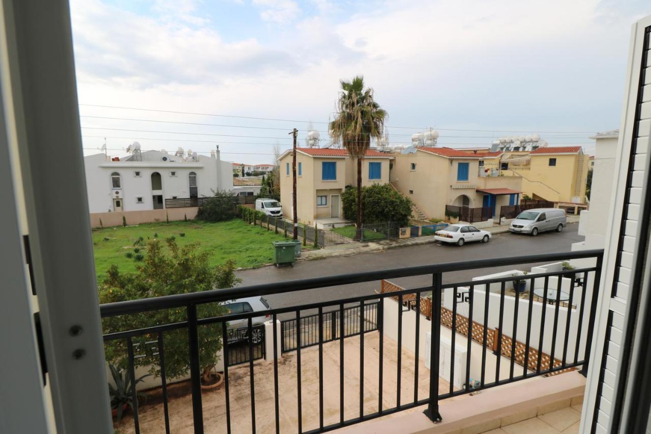 The Paradise Townhouses By Taimoura Paphos Ngoại thất bức ảnh