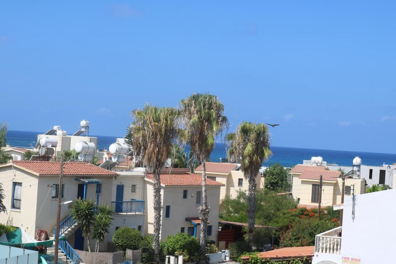 The Paradise Townhouses By Taimoura Paphos Ngoại thất bức ảnh